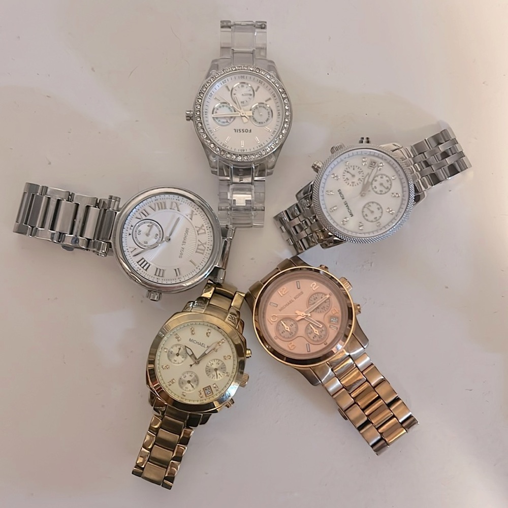 $35 for all 5 Michael Kors & Fossil Watches.
CLOSET CLEAR OUT!!!